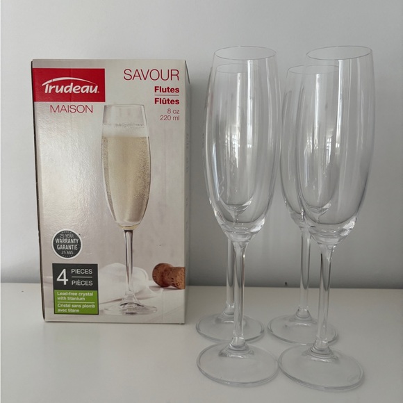 Trudeau Bohemia Champagne Flutes - Picture 1 of 5